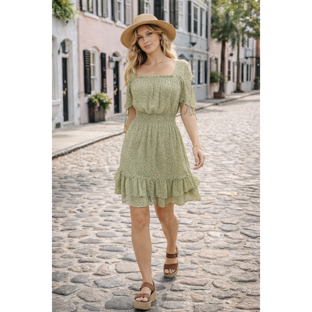 WB9 Altar'd State Floral Mini Dress Green Cottagecore Square Neck Ruffle Short